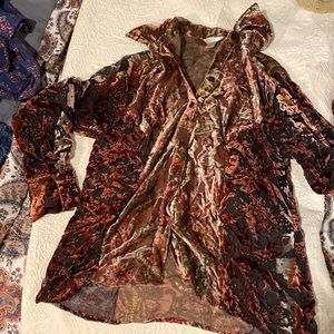 🦋 5 for $25🦋 vampiric Whimsigothic velvet panel romantic colored button blouse